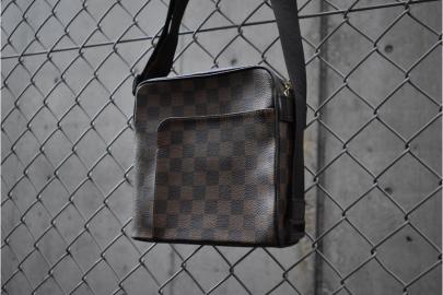 「ラグジュアリーブランドのLOUIS VUITTON 　 」