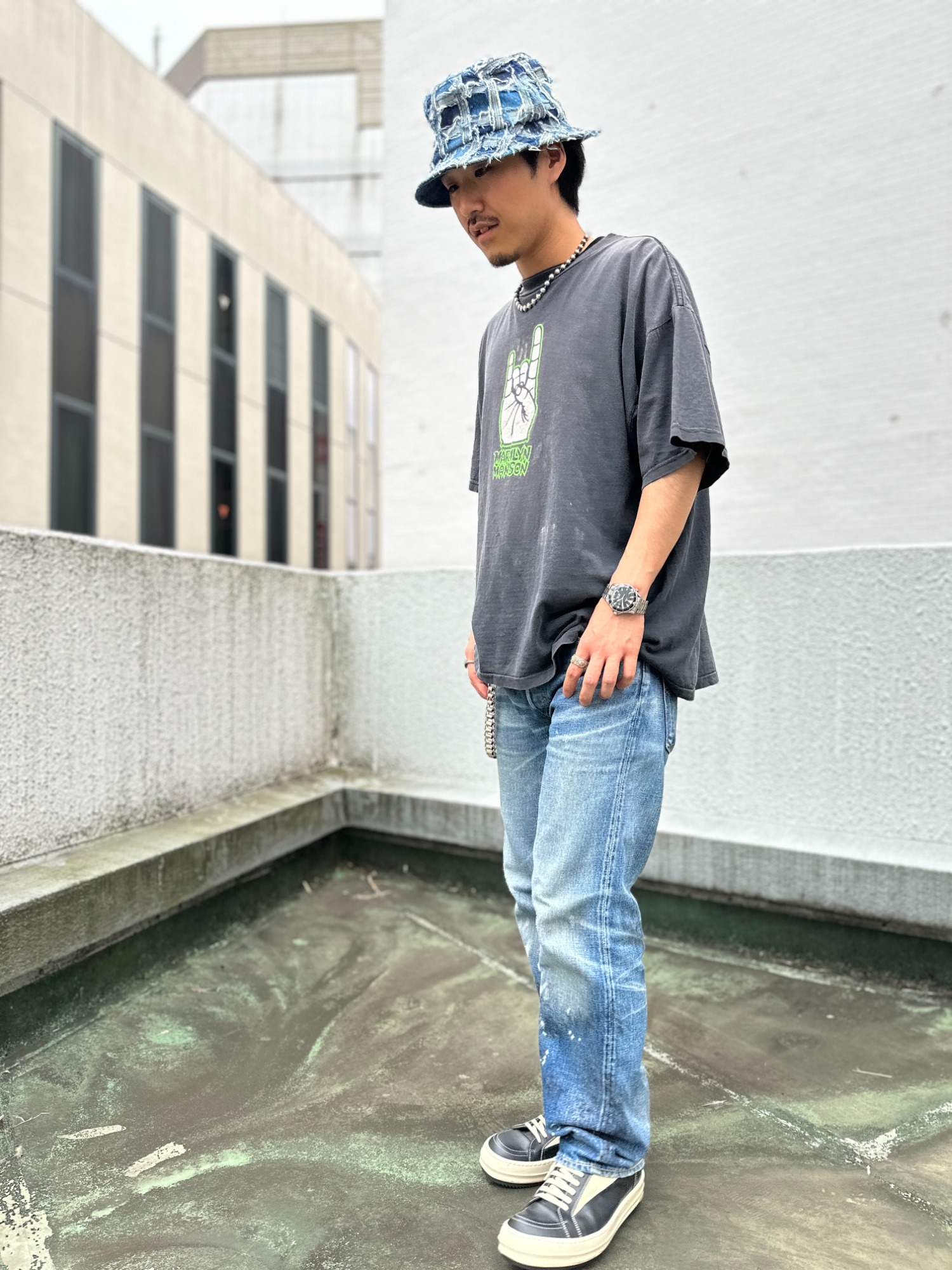 夏のヴィンテージアイテムと言えばバンドTシャツ！[2024.04.30発行 