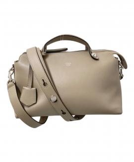 「ラグジュアリーブランドのFENDI 」