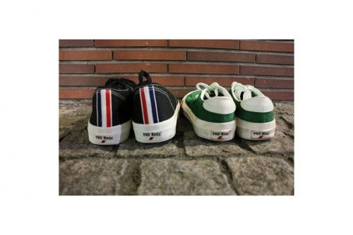 スニーカー買取強化のアイビーリーグ