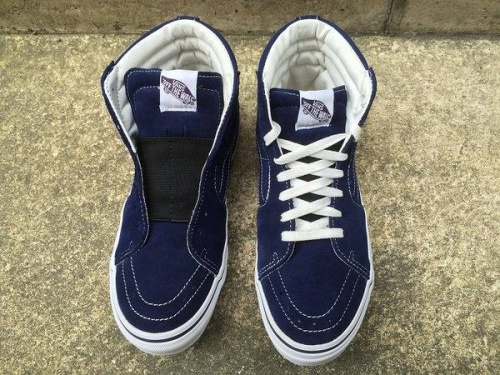 ビームスのスニーカー