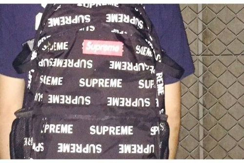 SUPREMEのシュプリーム