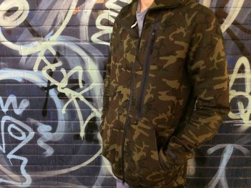 NIKEのテックフリース