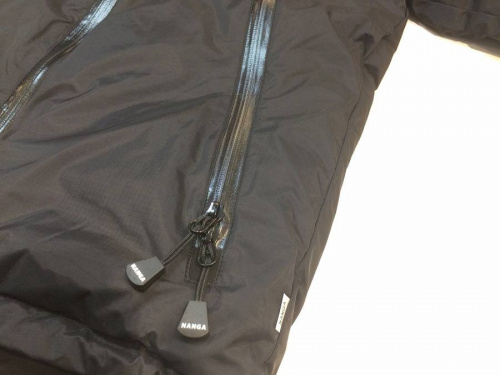 NANGAのダウンジャケット