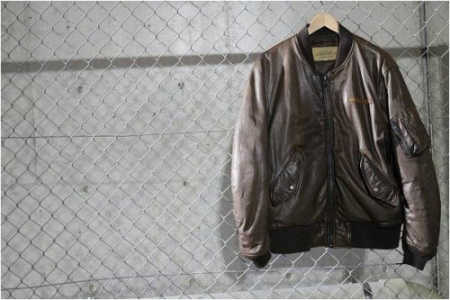 レザージャケットの古着