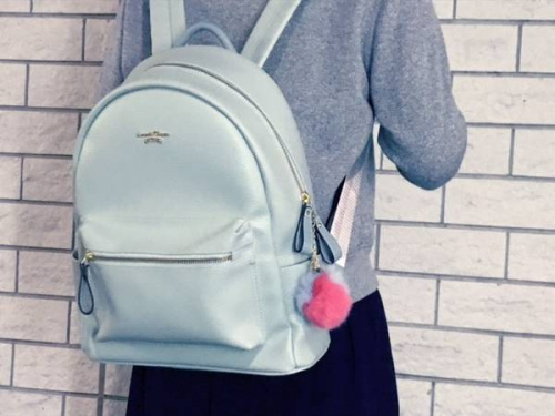 サマンサタバサのリュック