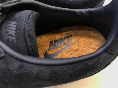 レディースのスニーカー