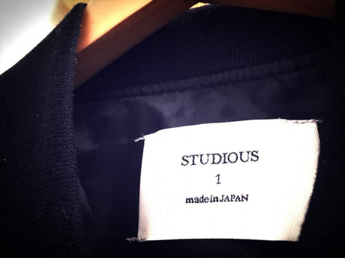 メンズのトップス