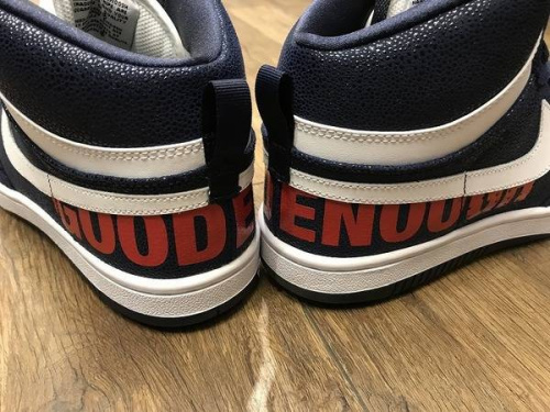 シューズ・バッグのスニーカー