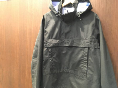 パーカーの厚木