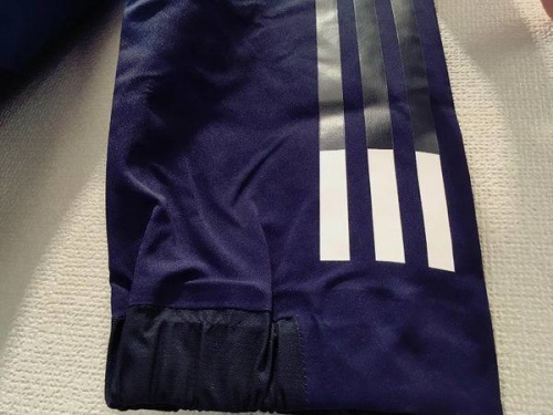 ジャケットの厚木