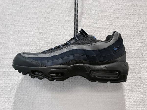 シューズ・バッグのスニーカー