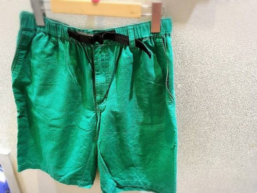 ボトムスのハーフパンツ