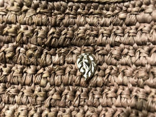 ハンドバッグのヘレンカミンスキー