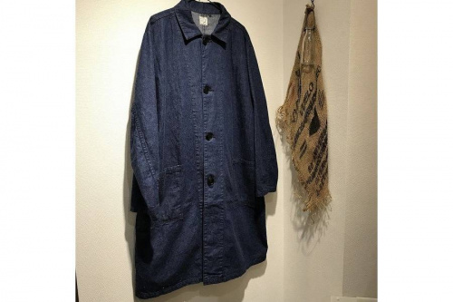 トップスのコート