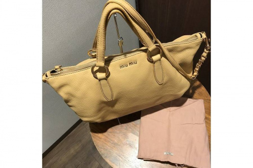 MIUMIUの中古