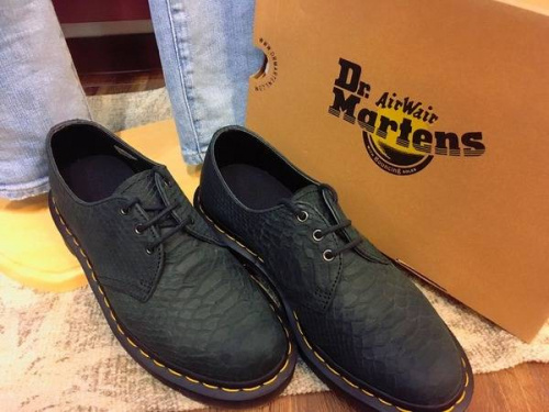 シューズ・バッグのドクターマーチン