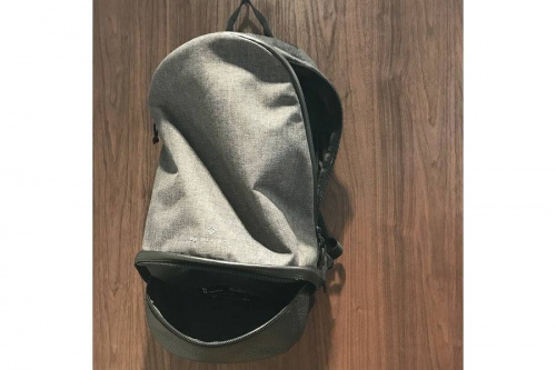 シューズ・バッグのバックパック