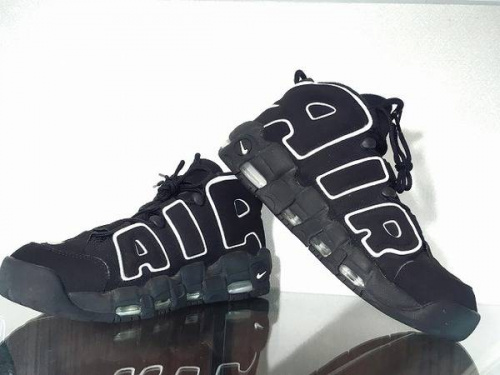 スニーカーのNIKE