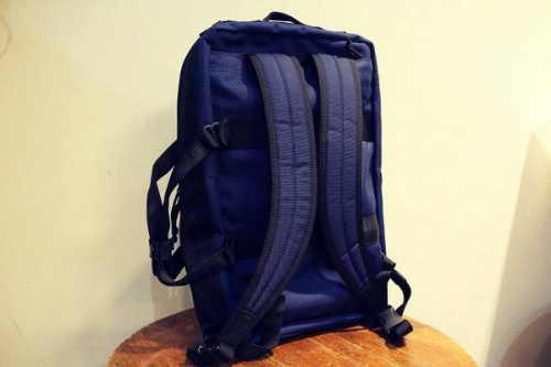 ブリーフィングのバッグ