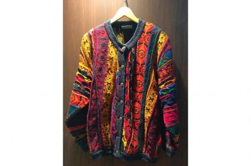 ニットのCOOGI