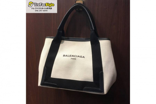 メンズのバレンシアガ