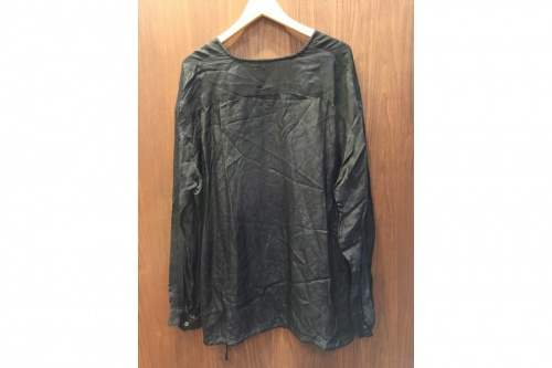 ウルのプルオーバーシャツ