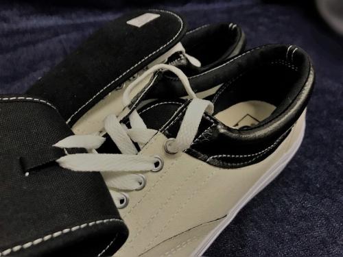 ヴァンズのスニーカー