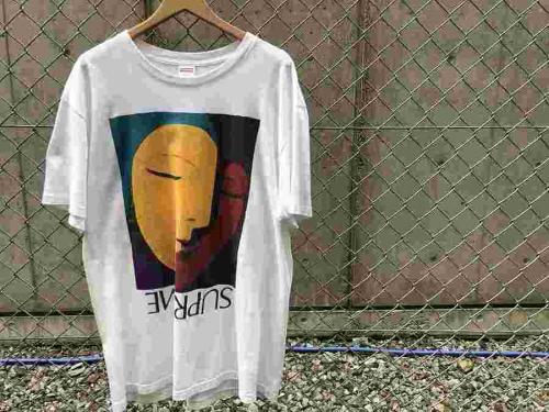 SUPREMEのシュプリーム