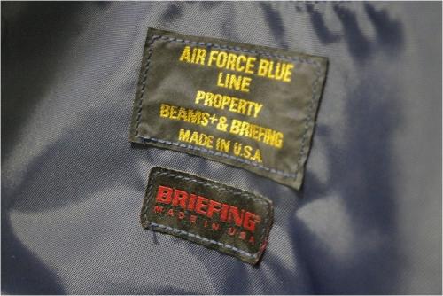 レアアイテムのBRIEFING×BEAMS PLUS