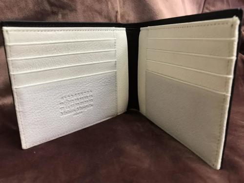 マルタンマルジェラ11の厚木