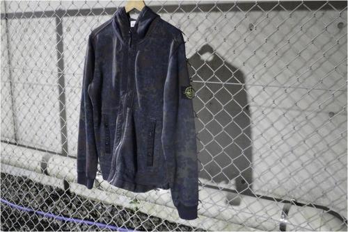 STONE ISLANDのストーンアイランド