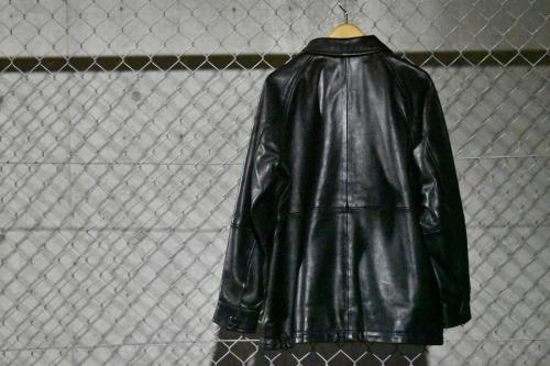 ブルーナボインのジャケット