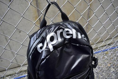 シュプリームの厚木