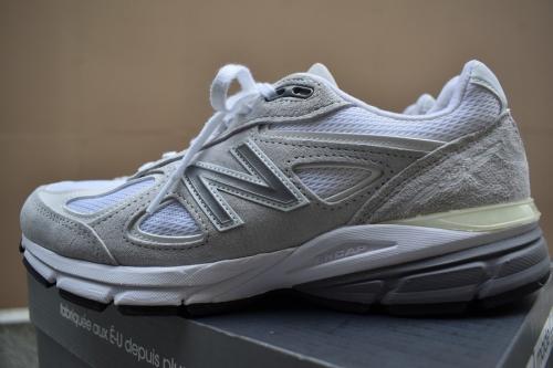 ニューバランスの厚木