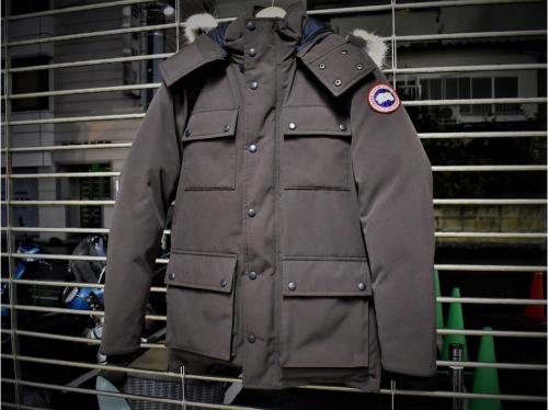 インポートブランドのCANADA GOOSE