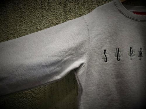 シュプリームの厚木