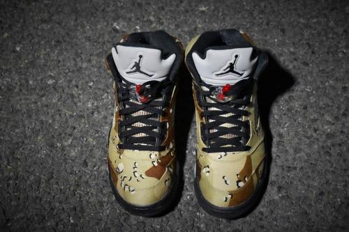 シュプリーム×ナイキの厚木