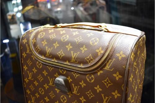 ルイヴィトンの厚木