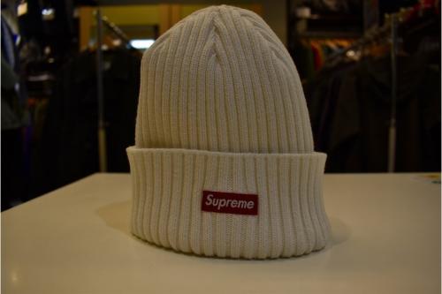 シュプリームの厚木