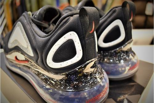 ナイキ×アンダーカバーの厚木