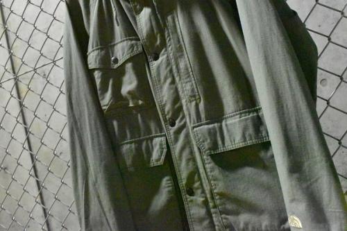 NP21934のファイヤーフライマウンテンパーカー