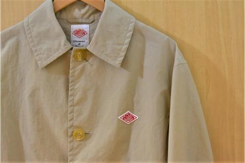 ステンカラーコートの春アウター