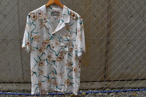 アロハシャツの古着