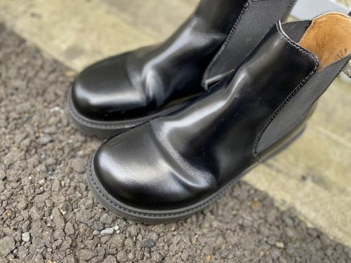 ビルケンシュトックの厚木