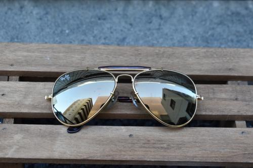 レイバンのサングラス