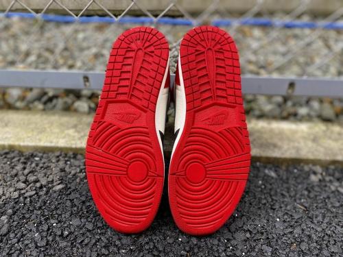 ナイキのAIR JORDAN1