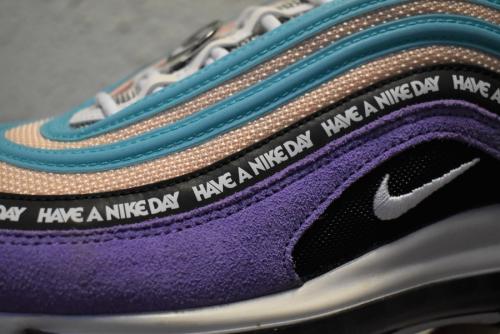 ナイキのAIR MAX97