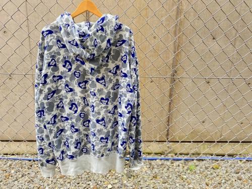 ヒューマンメイドのHEART CAMO ZIP HOODIE