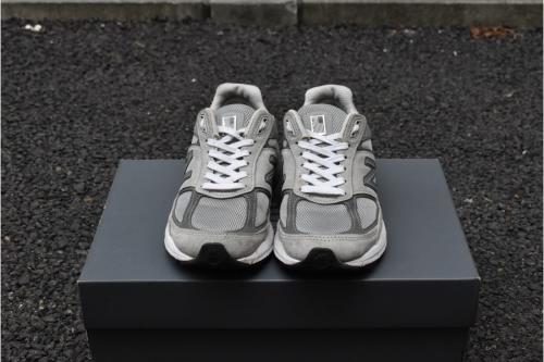 NEW BALANCEのニューバランス